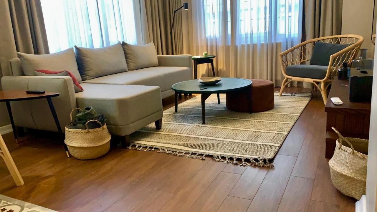 Superior Refurbished Flat In The Heart Of Istanbul Apartment Exterior photo